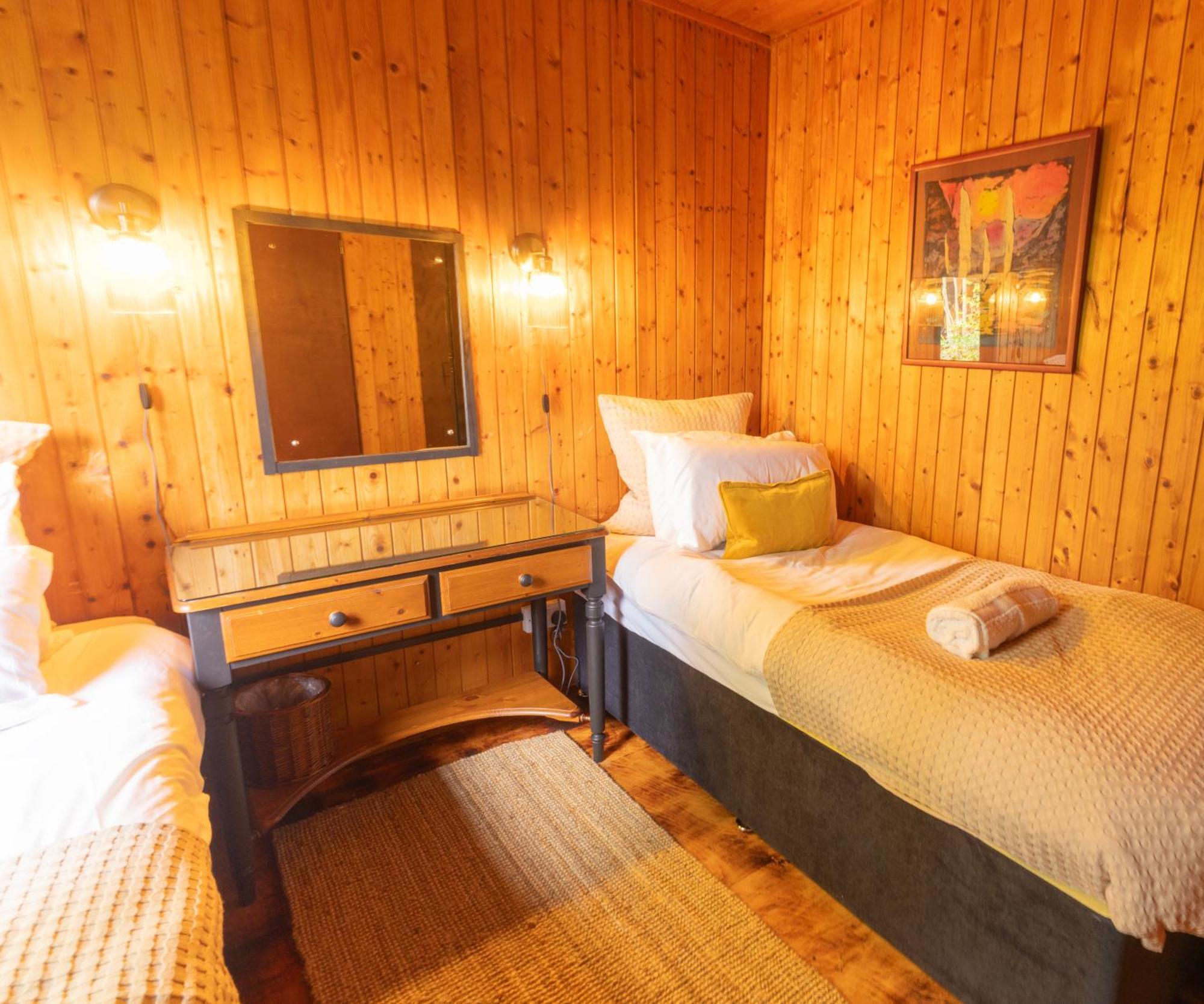 Kingswood Lodges Fort William Esterno foto